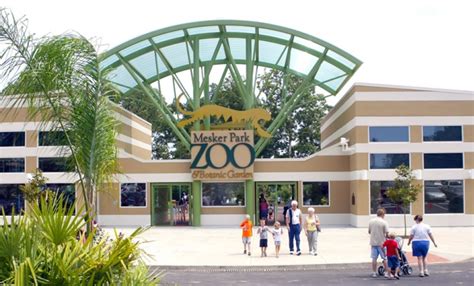 Mesker Park Zoo & Botanic Garden - Southern Indiana