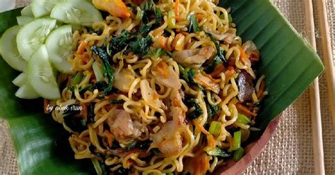 Resep Mie Goreng Ayam oleh abuk irun - Cookpad