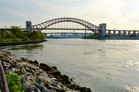 Astoria Park, Queens: A Stunning Destination