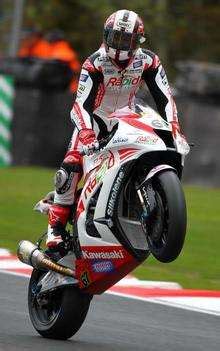 Shane Byrne recovering from surgery after crash in British Superbike ...