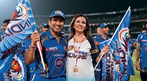 ‘Mumbai Indians is one family’: Sachin Tendulkar’s advice ahead of IPL 2020 Final | Ipl News ...