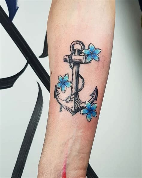 50 Exclusive Anchor Tattoo Designs For Women - Blurmark | Foot tattoos for women, Anchor tattoos ...