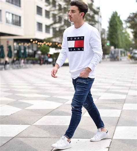 40 Cool White Sneakers Outfits for Men | Sneakers outfit men, Mens ...