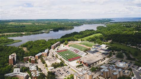 Discover McMaster's International Student Programs