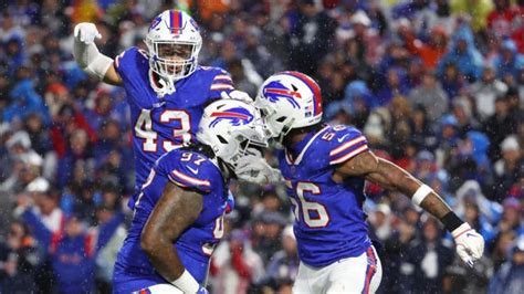 Bills Win 5 Straight To Host Playoff Game