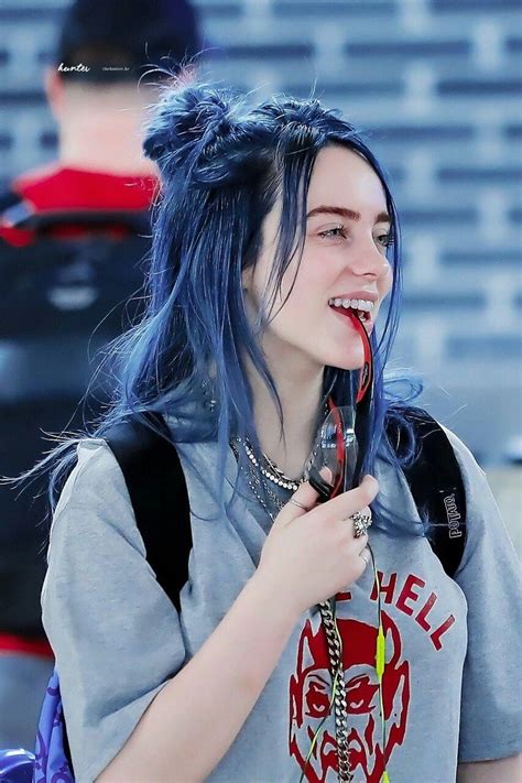 Billie eilish♥ | b i l l i e in 2019 | billie eilish, women | Billie, Billie eilish, Blue hair