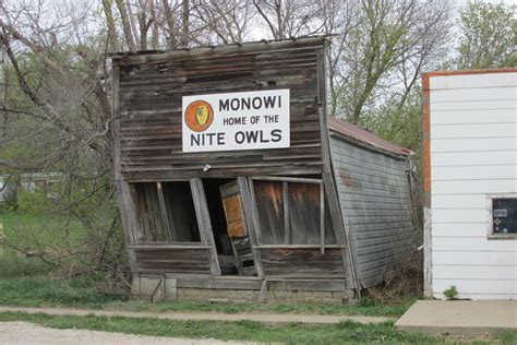 Downtown Monowi, Nebraska | Monowi is a ghost town in Boyd C… | Flickr