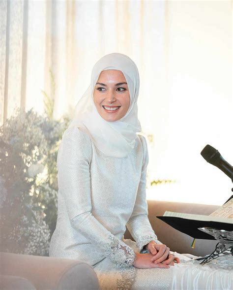 Prince Mateen of Brunei's Bride Anisha Goes Glam in 10-Day Wedding