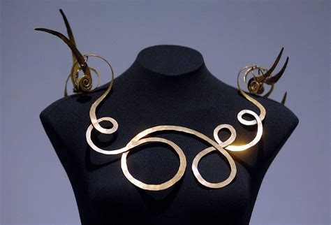 Alexander Calder jewelry just one highlight of Grand Rapids Art Museum's 100-year celebration ...