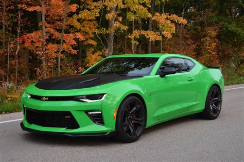 Review: 2017 Chevrolet Camaro SS 1LE - GTspirit