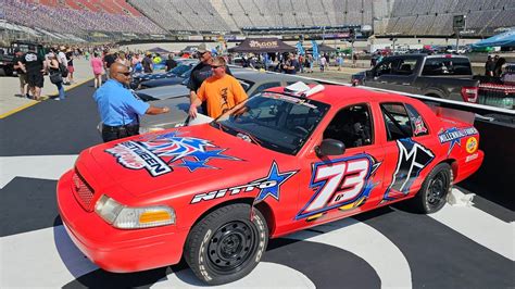 Rippin' up Bristol Motor Speedway in Cleetus McFarland's Crown Vics! - YouTube