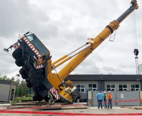 21 Crane Accidents ideas | crane, accident, heavy equipment