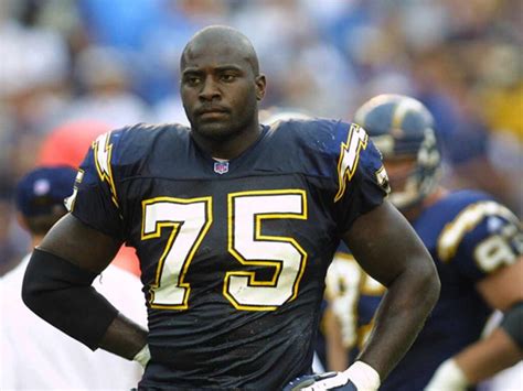 NFL veteran Marcellus Wiley invites controversy by claiming the WNBA and NASCAR 'su**s ...