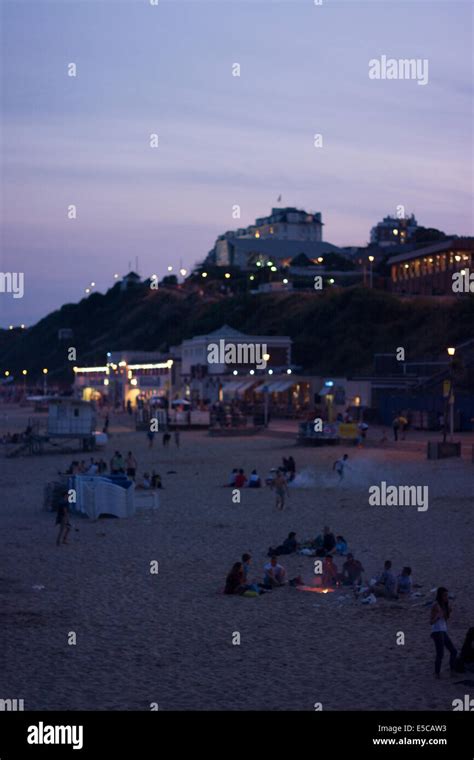 Bournemouth beach sunset hi-res stock photography and images - Alamy