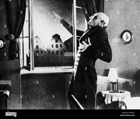 MAX SCHRECK NOSFERATU A SYMPHONY OF HORROR (1922 Stock Photo - Alamy