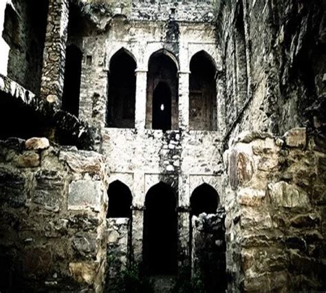 Bhangarh Fort Story | Can You Visit Bhangarh Fort At Night?