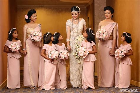 sri lankan wedding bridesmaid ~ Sri Lankan Wedding Photo