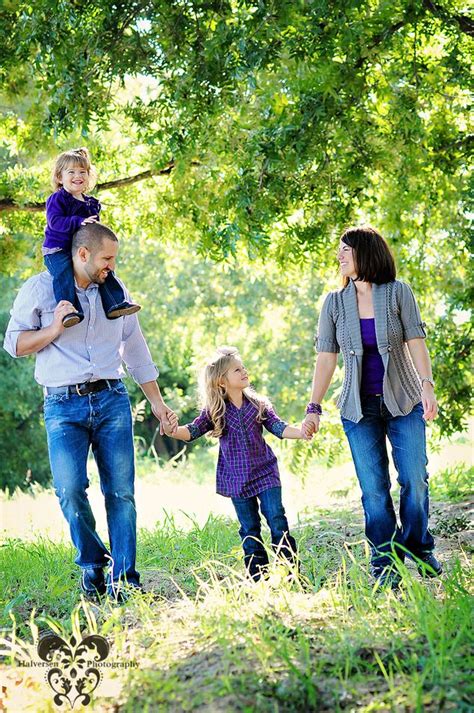 Brinkerhoff Family | Family photo pose, Family picture poses, Family photos