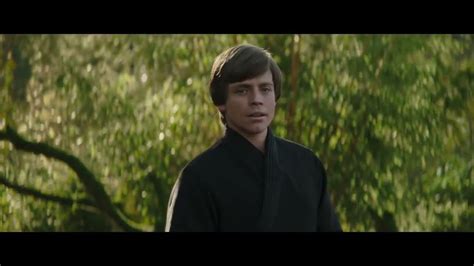 Luke Skywalker Training Baby Grogu - YouTube