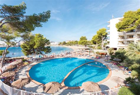 Playa Es Cana (Ibiza) | Jet2holidays