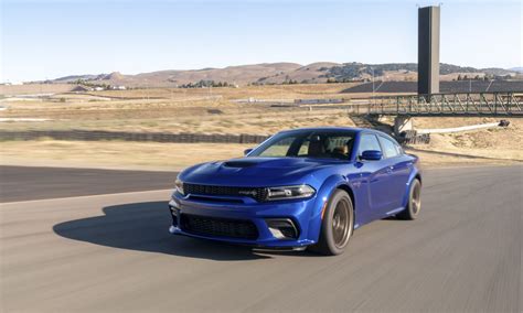 2020 Dodge Charger SRT Hellcat: First Drive Review - autoNXT.net