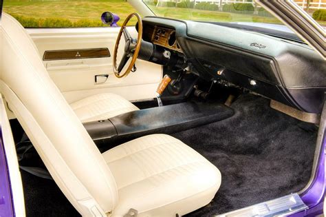 1970 DODGE CHALLENGER - Interior - 180032