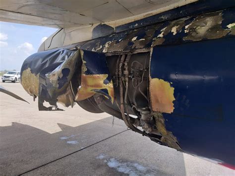 Venezolana Boeing 737 suffers uncontained engine failure - SamChui.com