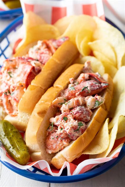 Best Maine Lobster Roll Recipe (Authentic) | Receta | Langosta recetas ...