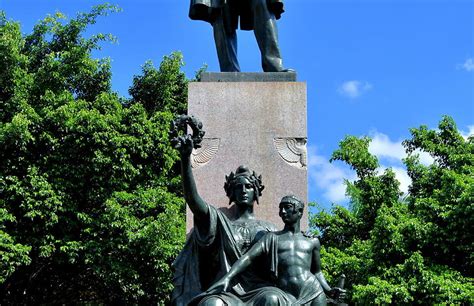 Juan Pablo Duarte Monument in Santo Domingo, Dominican Republic - Encircle Photos