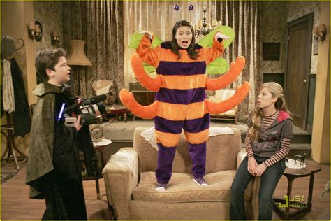 Miranda Cosgrove Screams For Halloween | Photo 391062 - Photo Gallery | Just Jared Jr.