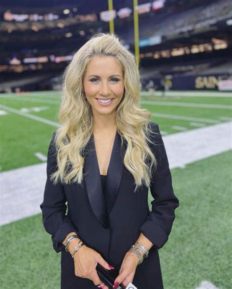 Instagram Crush: Laura Rutledge (21 Photos) – Suburban Men