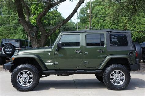 Green Jeep Wrangler | Green jeep wrangler, Green jeep, Blue jeep