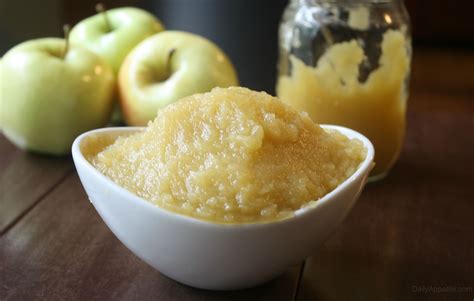 How to Make Applesauce - Daily Appetite