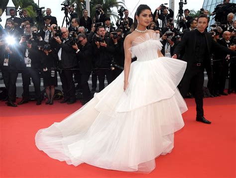 Celebrities Who Wore Wedding Dresses on the Red Carpet