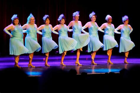 Dancers put on a Hollywood show in Las Vegas — PHOTOS | Local Las Vegas | Local
