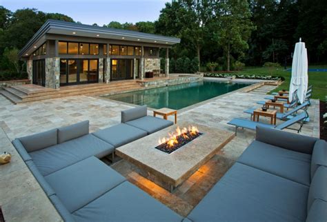 Modern Backyard Ideas That Make You Want To Stay Out Here Forever