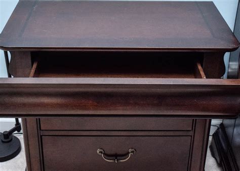 Havertys Orleans Collection Nightstands | EBTH