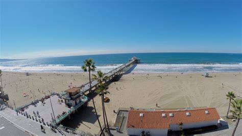 Manhattan Beach Pier, Manhattan Beach, CA - California Beaches