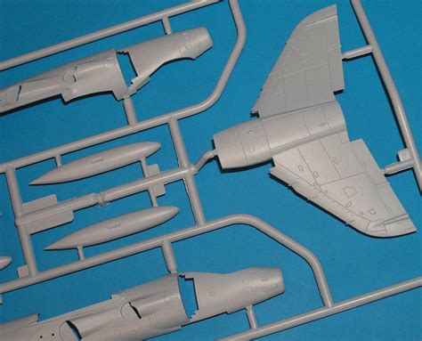 Airfix (Airfix Club - Limited Edition) Harrier GR7 and Harrier FA2 1:72 - Scale Modelling Now