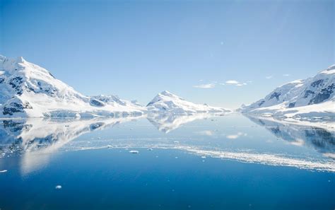 Peculiarities of the nature and climate of Antarctica - Climbing a ...