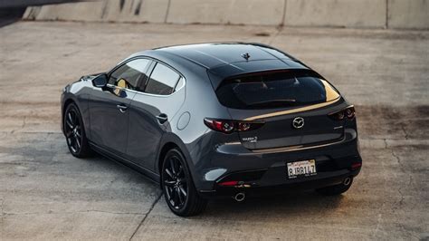 Let‘s Take a Look Inside the 2023 Mazda3 - Kelley Blue Book