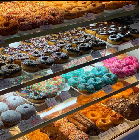 10 Best Donuts in Toronto, Ontario - Machino Donuts