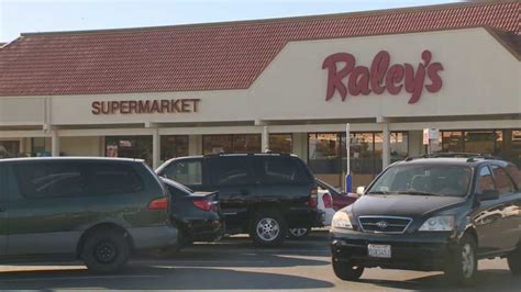 Raley's stores recalls celery, onions linked to E. Coli