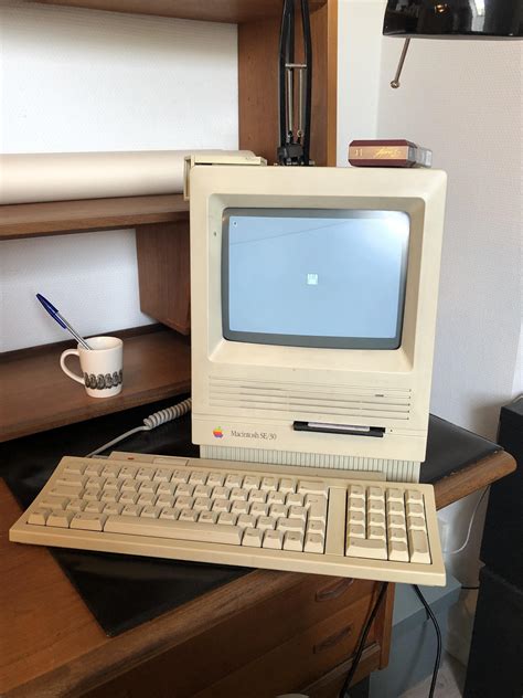 Macintosh SE/30 - Macintosh SE/30 - JapaneseClass.jp