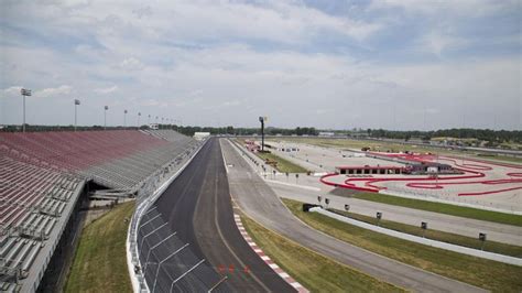 Racing goes on at WWT Raceway, not how you might expect | ksdk.com