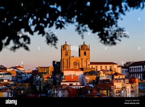 Porto cathedral and traditional houses, Porto Stock Photo - Alamy