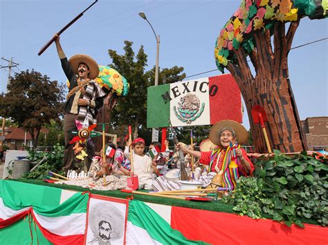 Happy Mexican Independence Day Celebrations Wishes Status Messages Flag ...