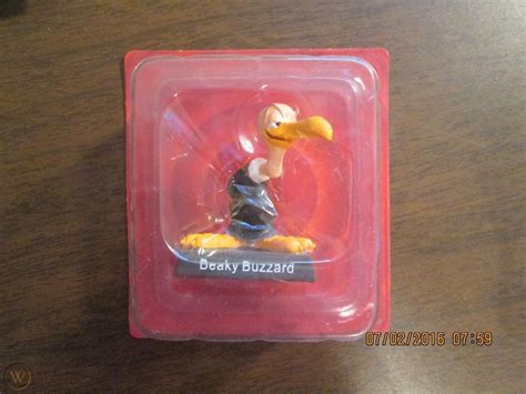 BUGS BUNNY BEAKY BUZZARD FIGURINE | #1819746115