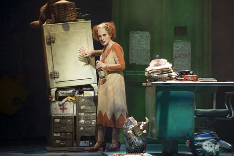 Annie the Musical Tour | Regent Theatre Review – Ginger Girl Says | A ...