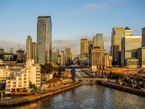 Sunrise over Canary Wharf stock photo. Image of skyline - 96470712